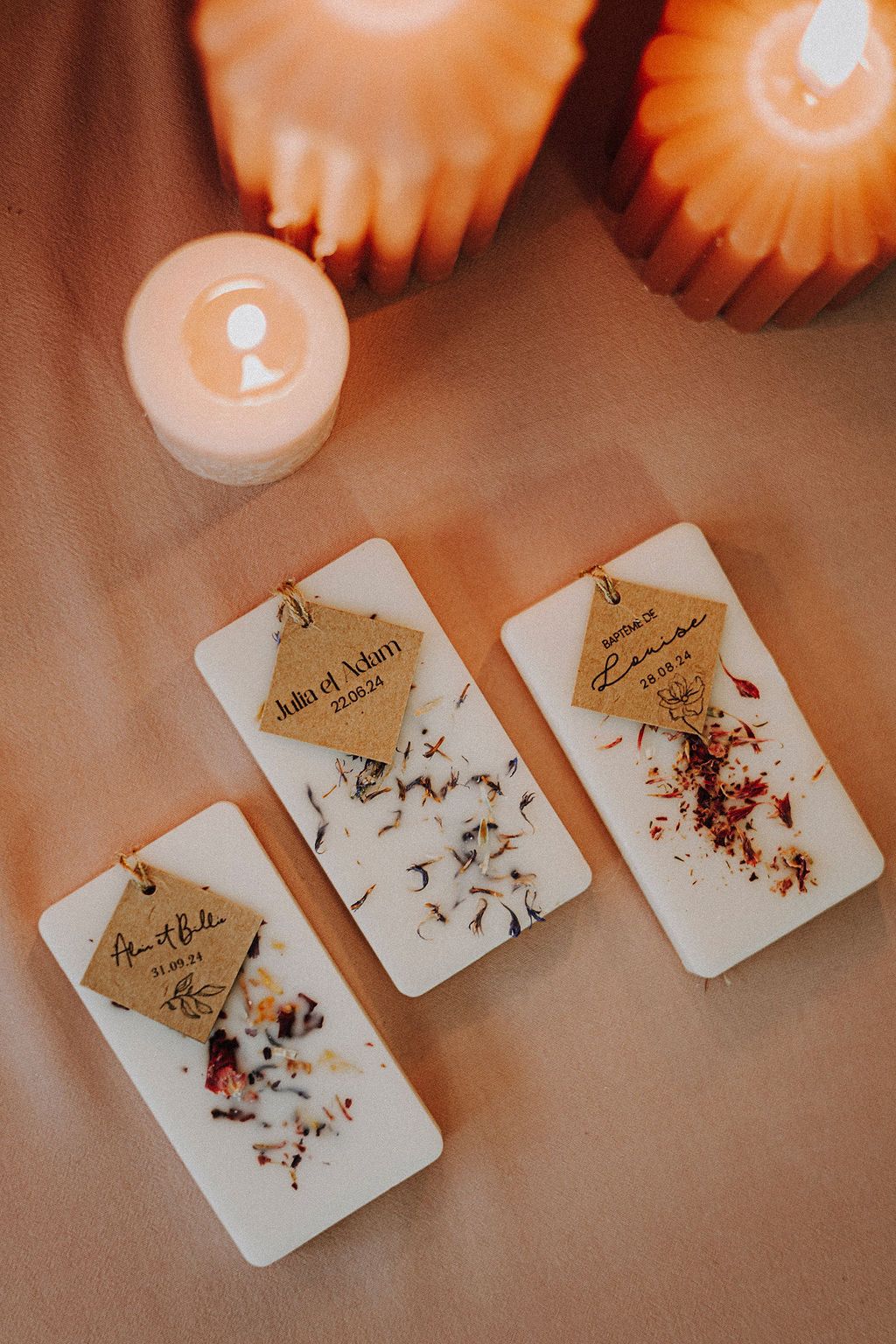 Cadeaux d’invités: Palet botanique fleuri personnalisé